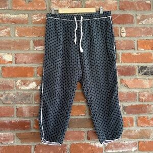 Stars Above Black Pattern Cropped Pajama Pants Lounge Lightweight Medium